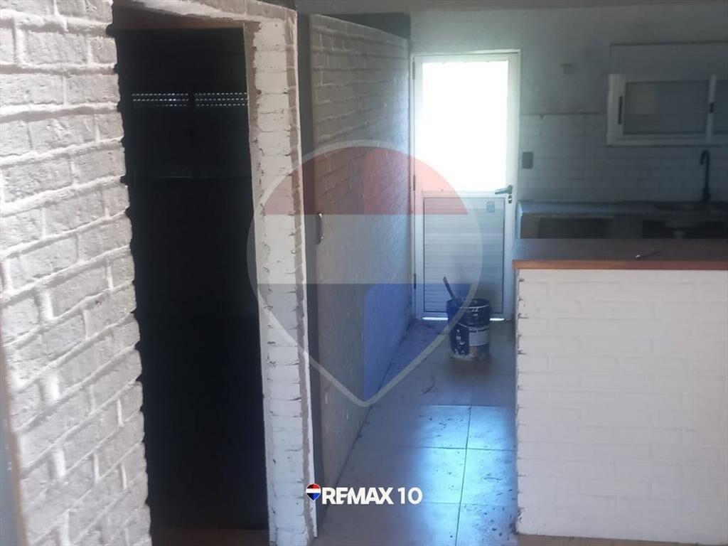 SE VENDE CASA EN 25 DE MAYO