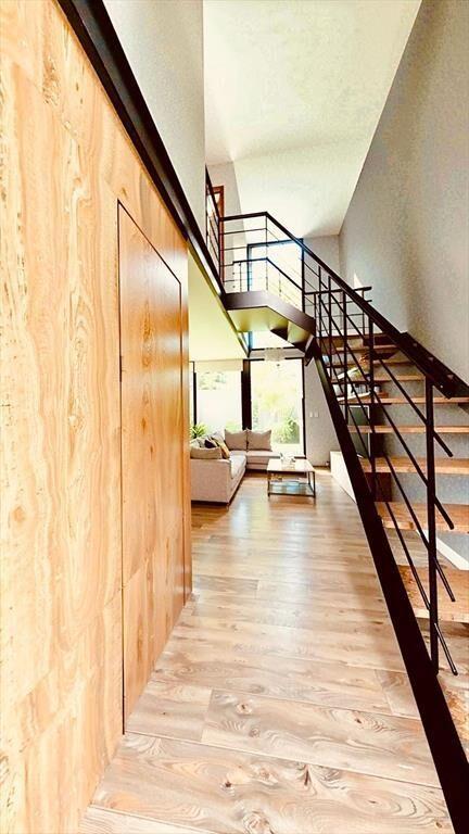 VENTA CASA DUPLEX 2 DORM COCHERA LOMAS DE SOLYMAR