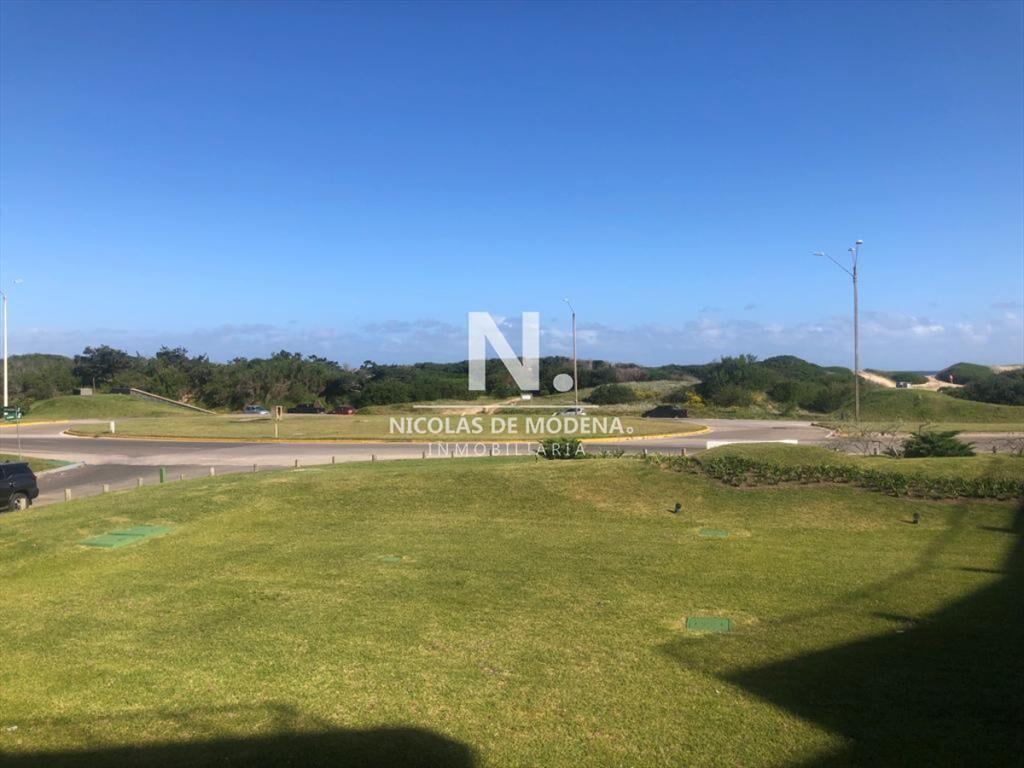 Venta Apartamento 3 dormitorios zona Playa Brava