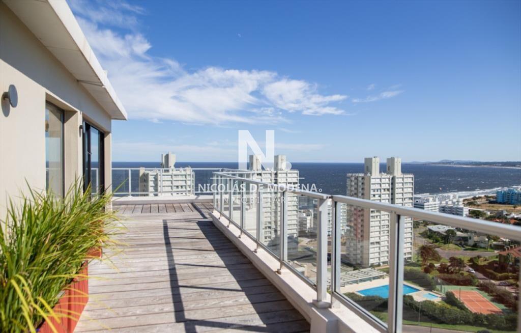 Vende apartamento 4 dormitorios, comodo e en del