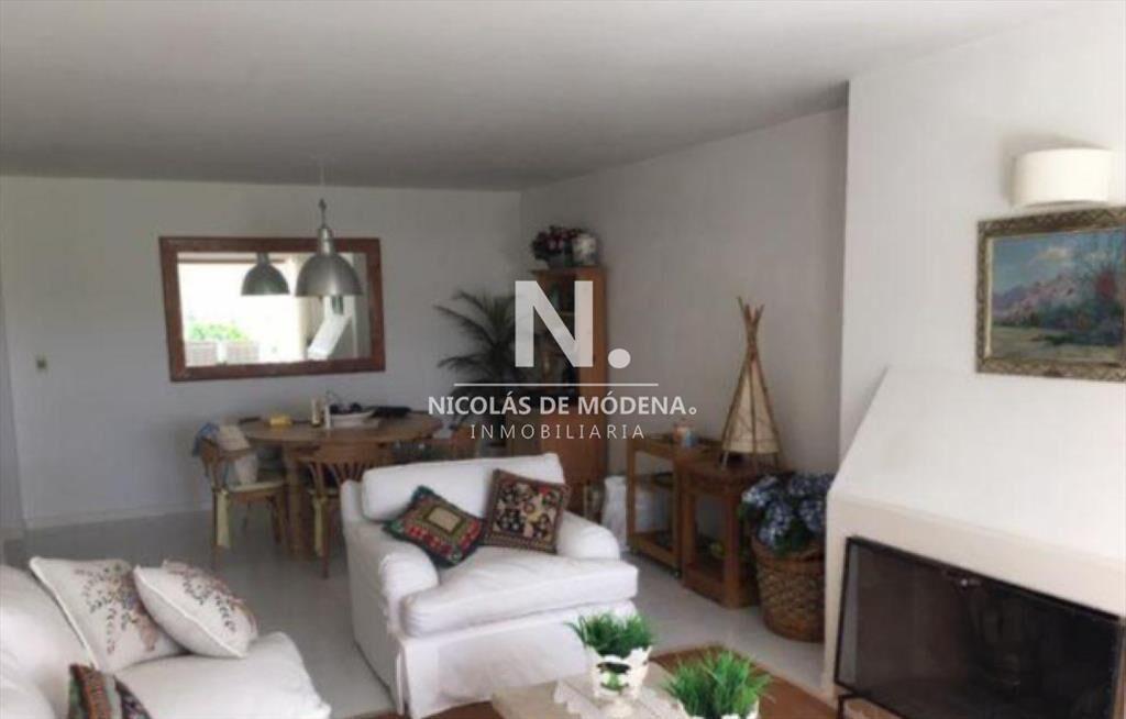 En venta apartamento de 2 dormitorios en Pinares