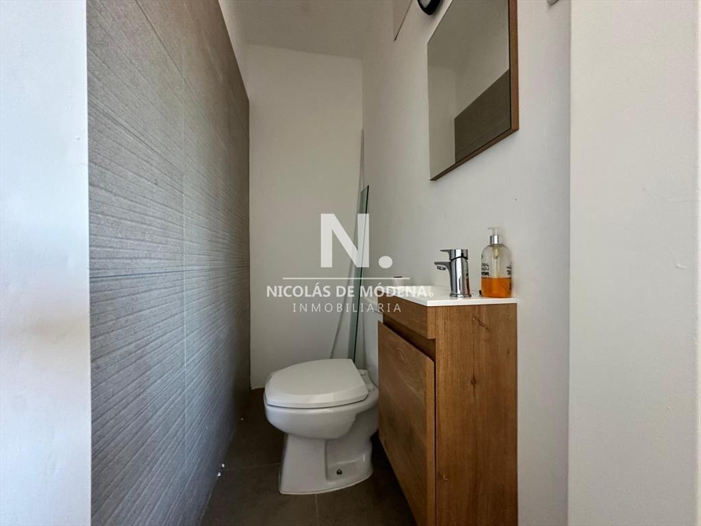 Apartamento de dos dormitorios y dependencia de