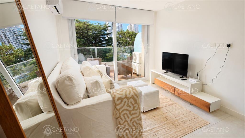 Apartamento de 1 dormitorio en venta, con vista a