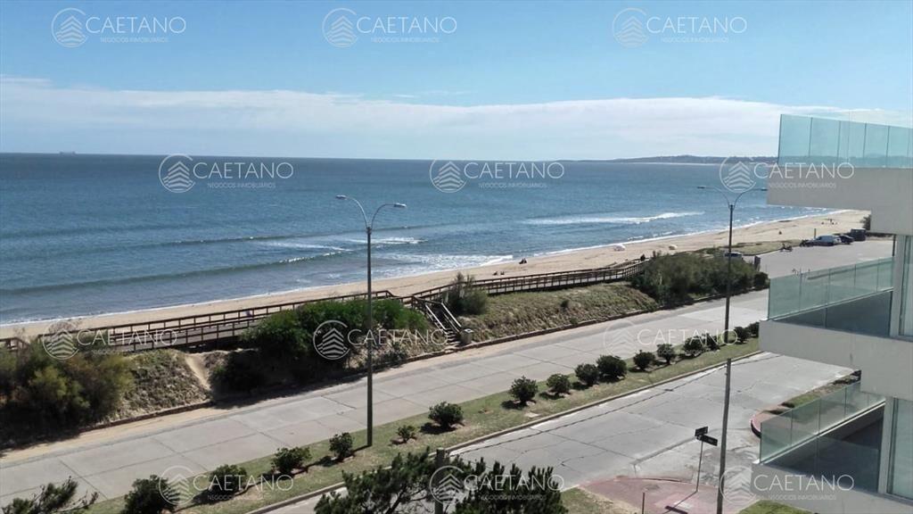 Venta apartamento 2 dormitorios Playa Mansa - del