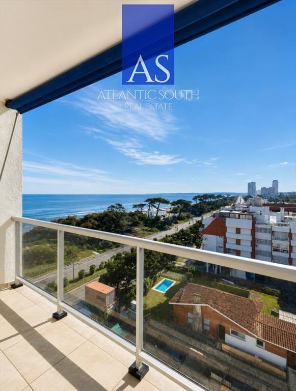Apartamento de 1 dormitorio con vista al mar y en