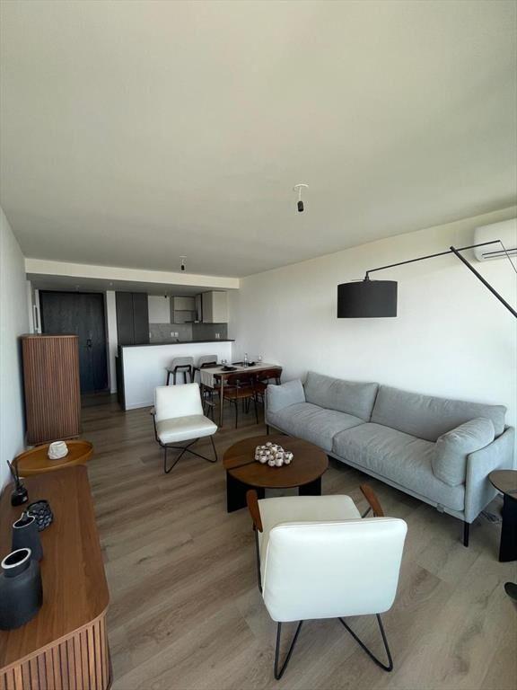 Apartamento en venta,3 dormitorios,2 baños, amplio balcón c