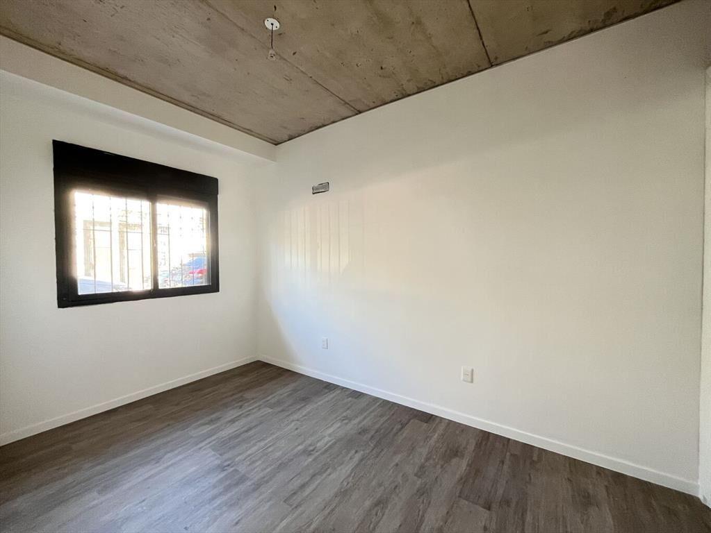 Venta apartamento 1 dormitorio con patio en Palermo a estre