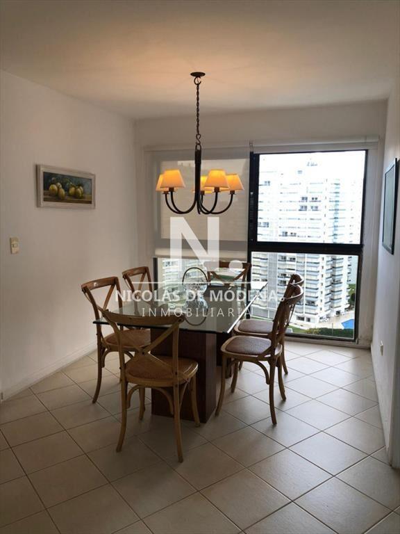 Apartamento de 2 dormitorios