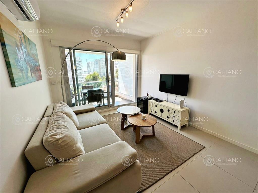 Apartamento 2 dormitorios en venta Wind Tower Punta del Est
