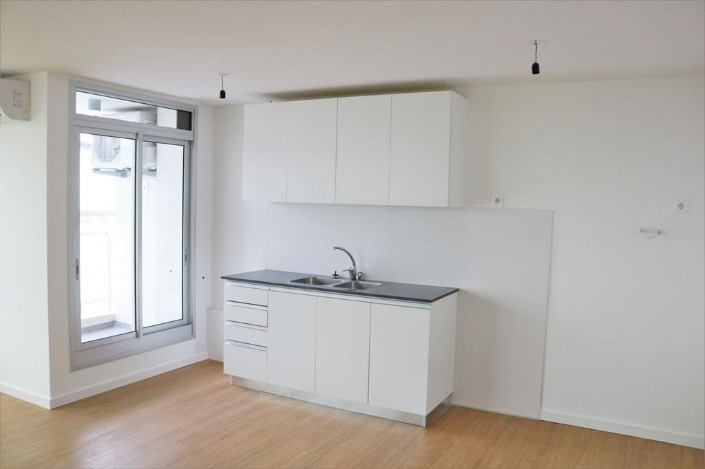 Venta apto 1 dormitorio con terraza y garaje en Barrio Su...