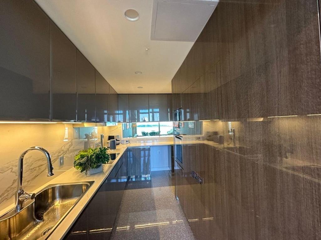 Apartamento 3 dormitorios en alquiler en Fendi
