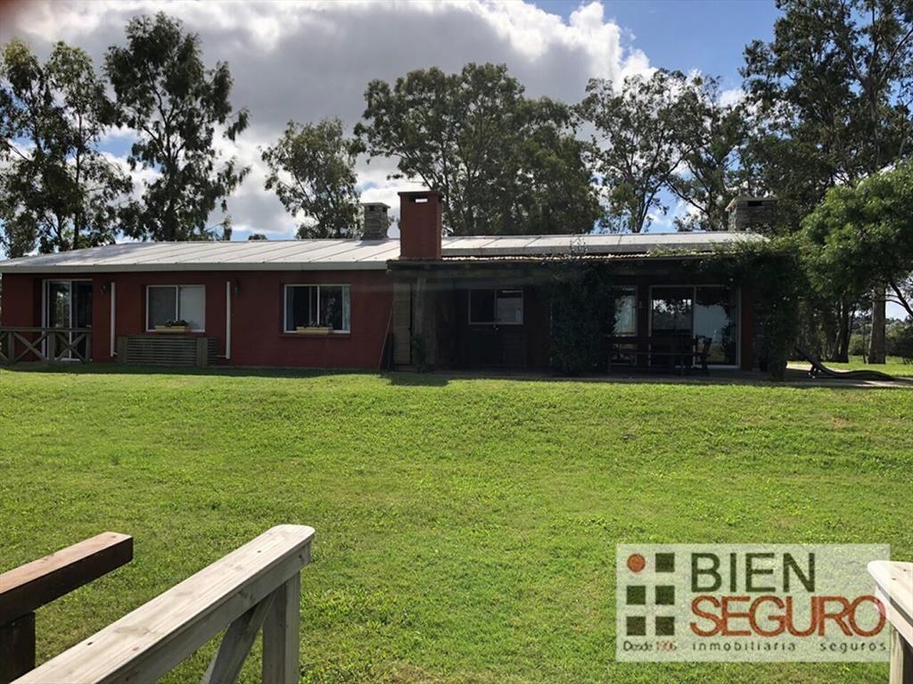 Chacra de 9,23 hás con costa navegable, en venta en Las Bru