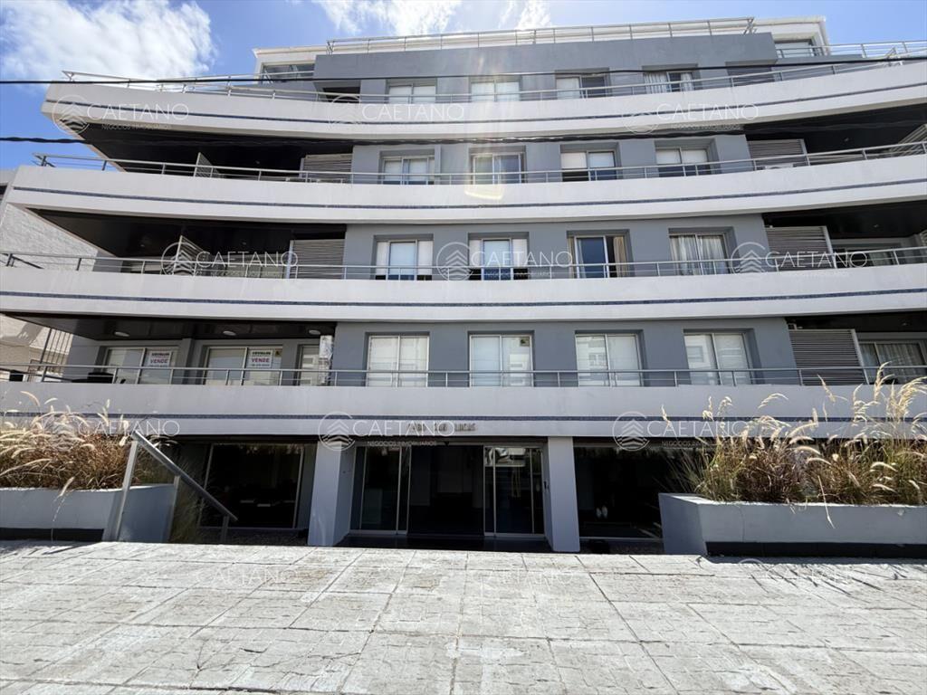 Venta departamento 4 dormitorios - Península