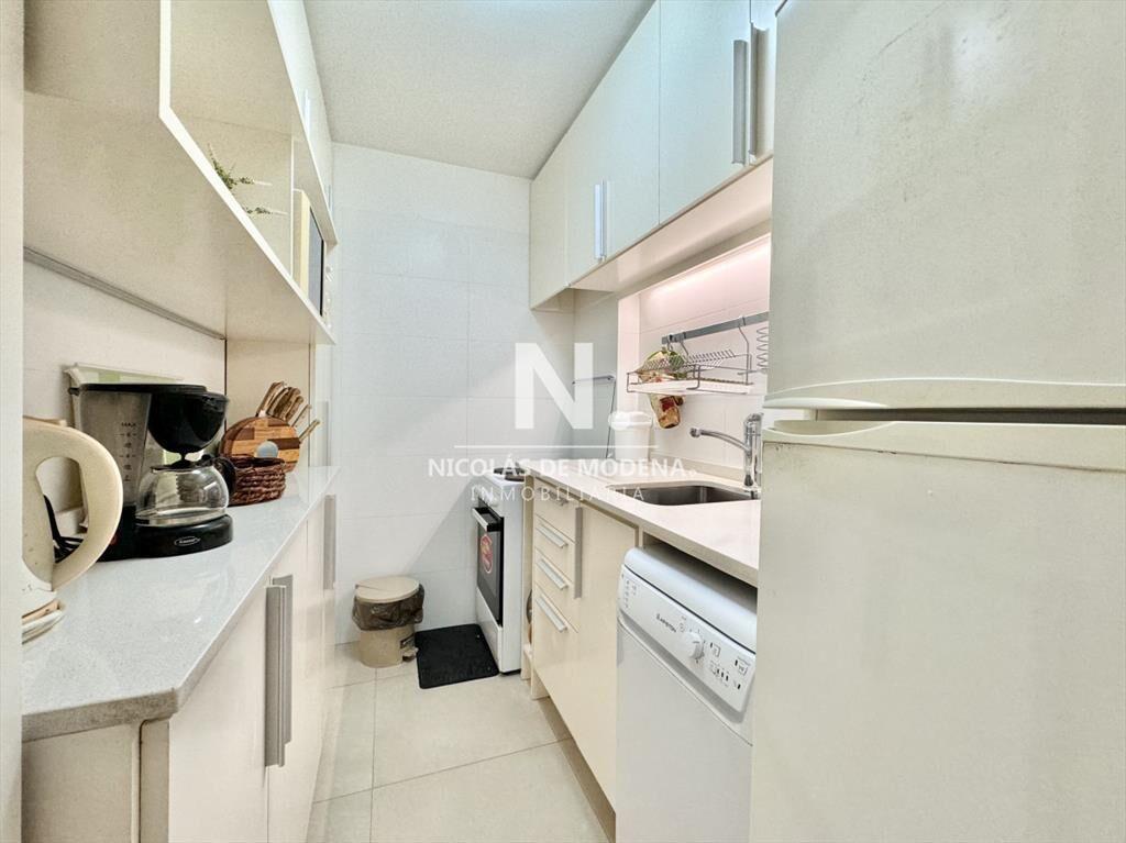 Apartamento reciclado en edifico Helios Punta Del