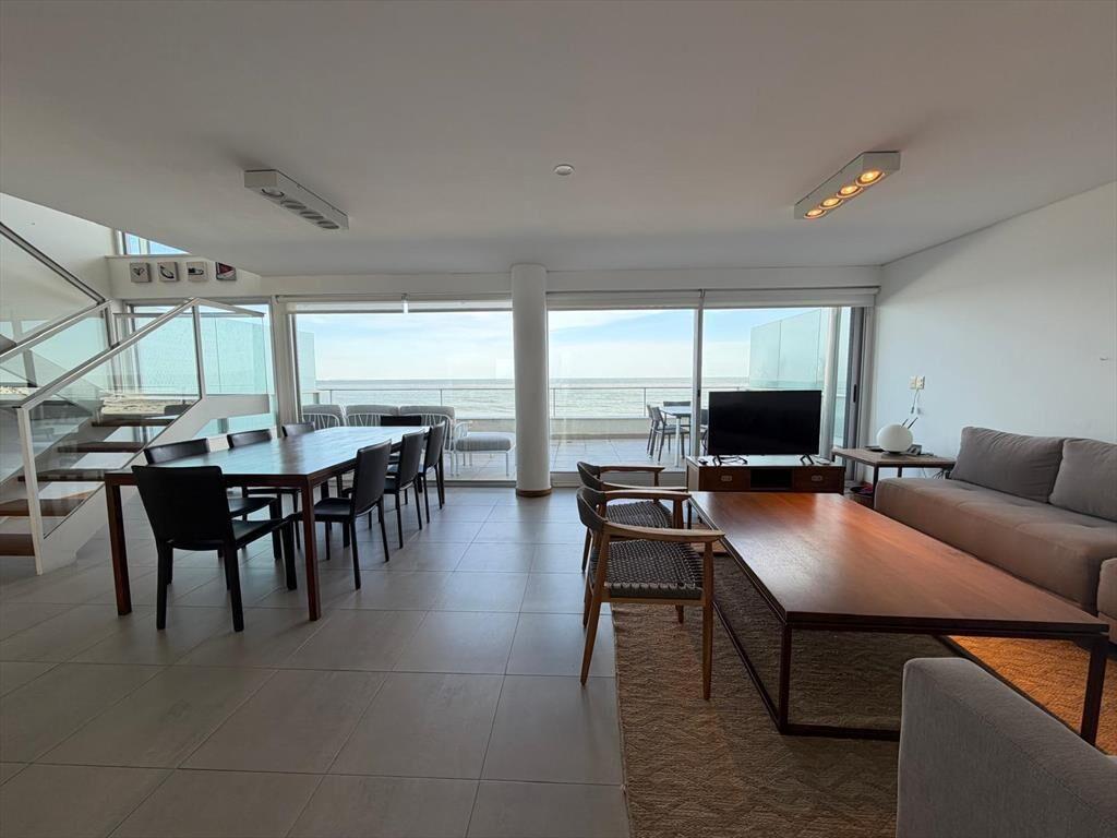 Venta apartamento 4 dormitorios Punta del Este Península