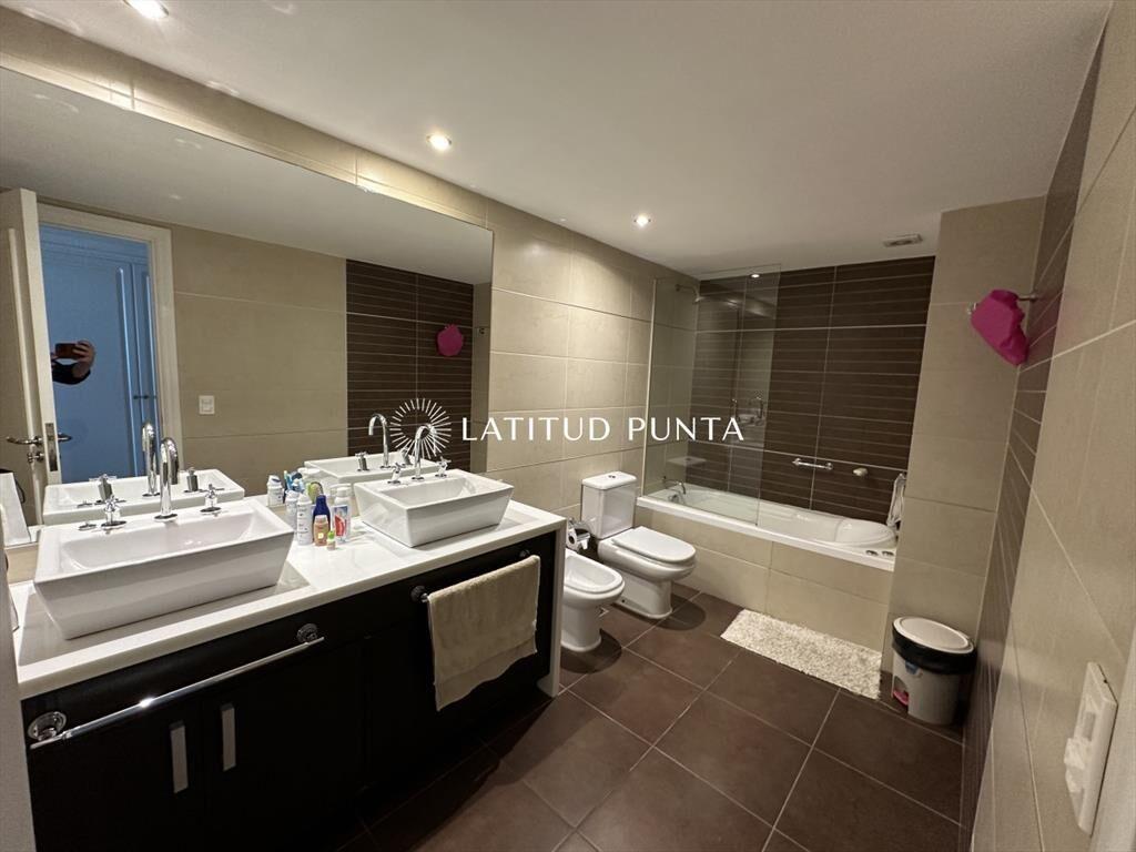 Apartamento en Brava, 3 dormitorios