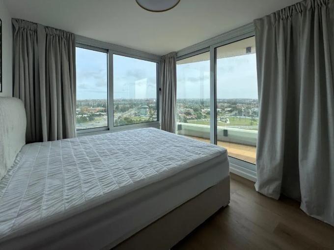 Apartamento De 3 Dormitorios de lujo Amueblado En Alquiler.