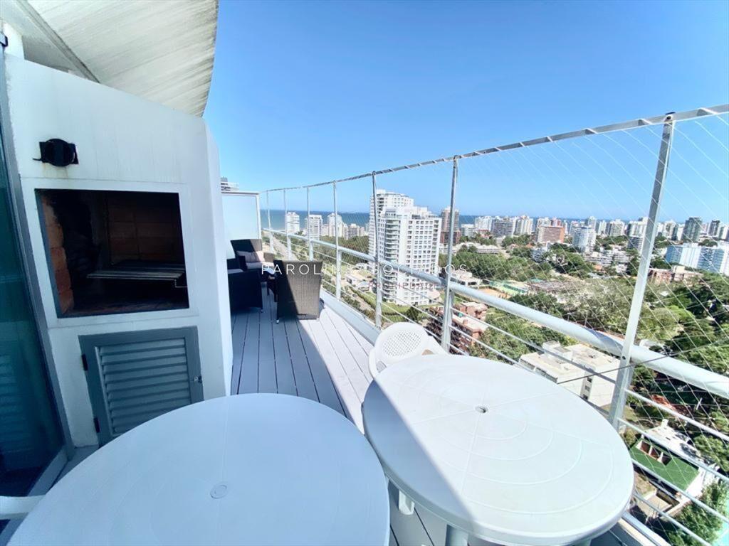 Pent House en venta de 3 dormitorios en edificio Tressessen