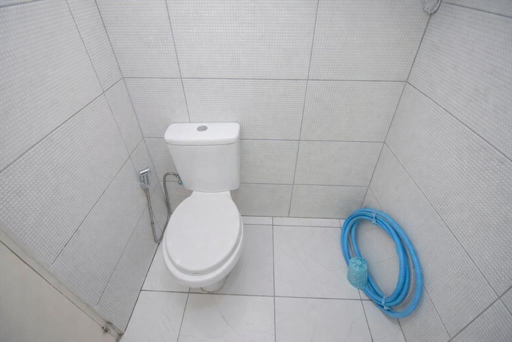 VENTA LLAVE ROTISERIA EN BARRIO DE LOS JUDIOS