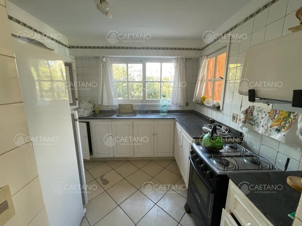 Casa en Alquiler de 4 dormitorios