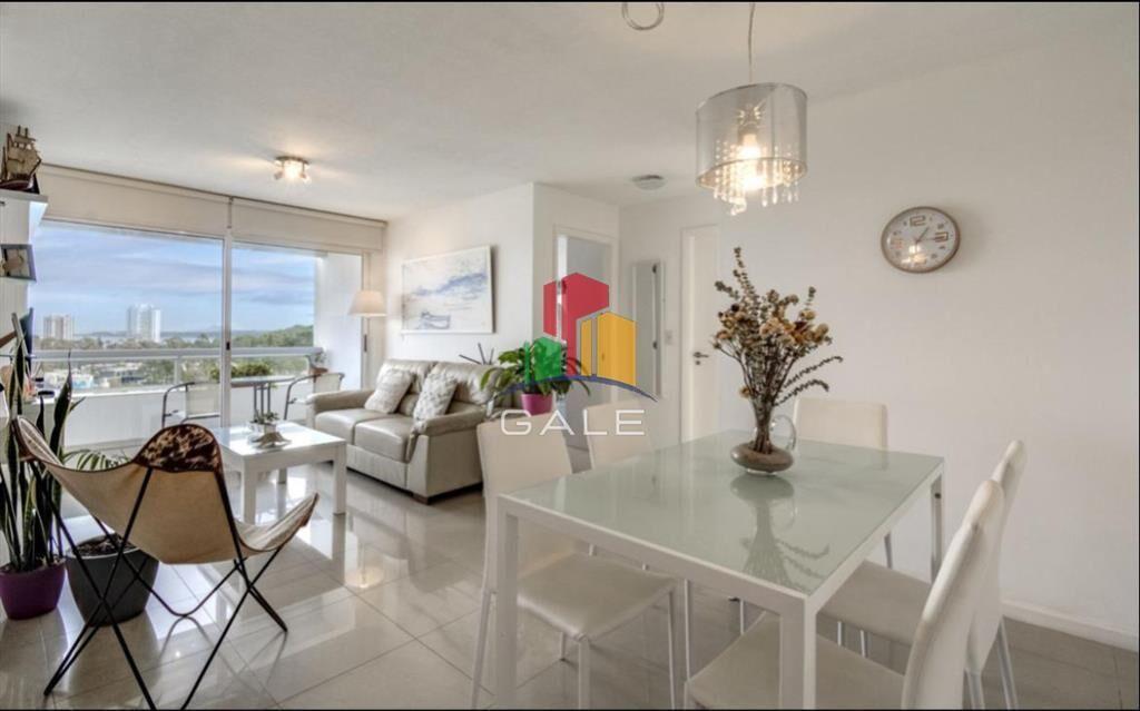 En venta apartamento de 2 dormitorios en Jardines de la Sie