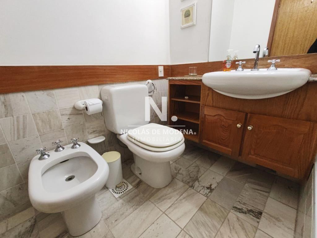 Apartamento en venta 2 dormitorios y servicio en