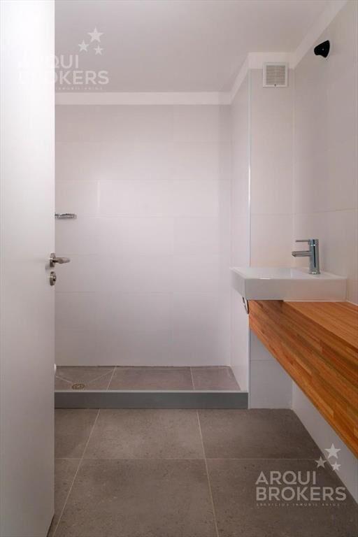 Apartamento de 2 dormitorios en venta con renta en La Blanq