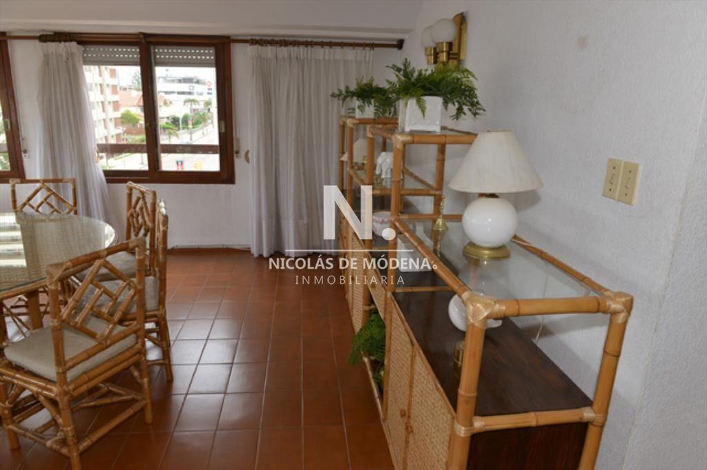 Amplia planta, departamento de 4 dorm + dep en venta, en Pe