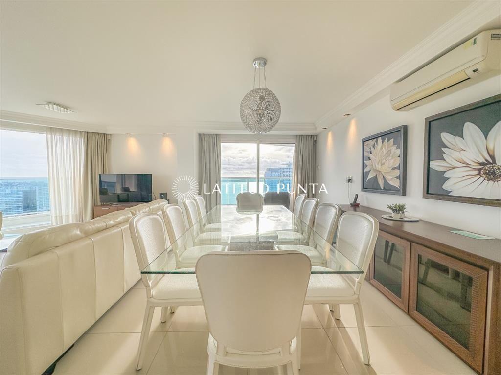 Apartamento de 3 suites más dependencia en Mansa