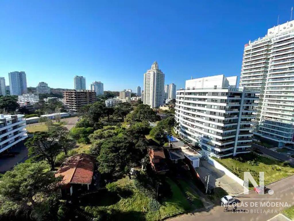 Apartamento de 1 Dormitorio y Medio a Pasos del Mar, Torre