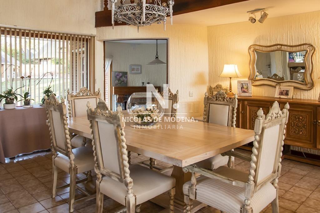 Hermosa casa en venta en Punta del Este de 7 dormitorios