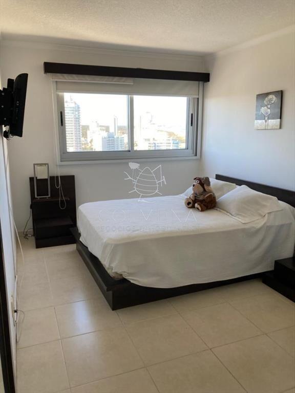 Apartamento en alquiler, con parrillero propio en Punta del