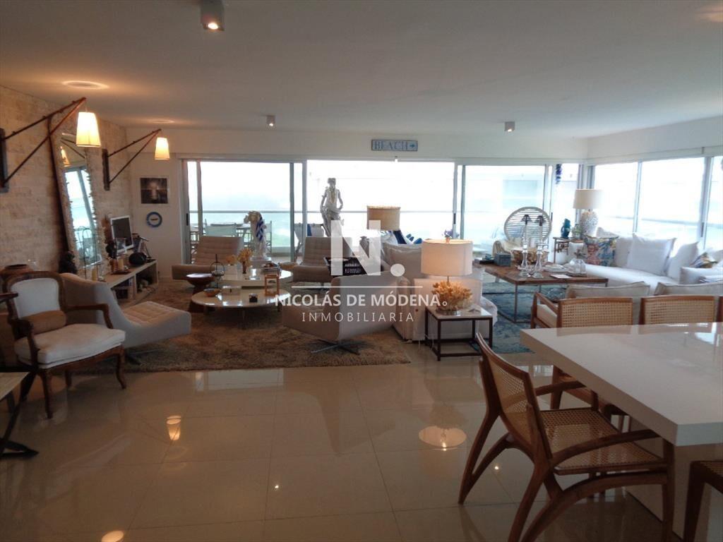 Apartamento en Venta de 3 dormitorios en Complejo Silente,
