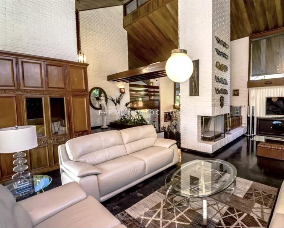 Excelente Casa de 4 Dormitorios en Playa Mansa,
