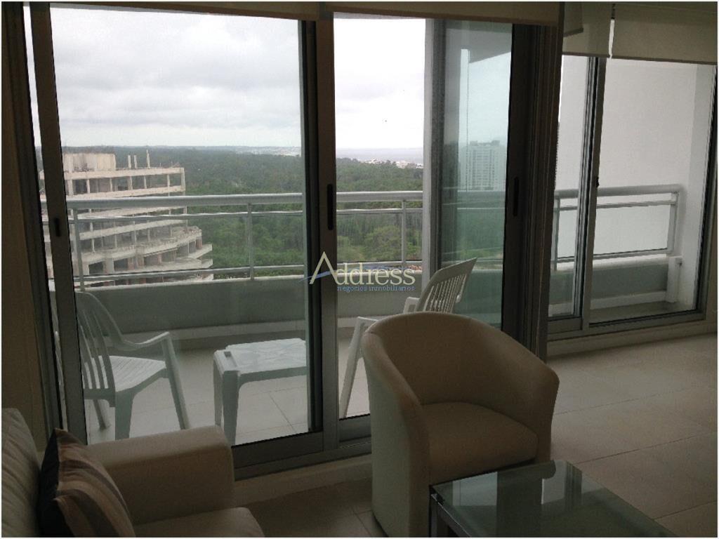 Apartamento en Brava, 2 dormitorios Alquiler