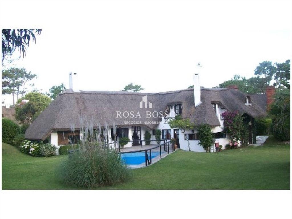 Casa en RincÃ³n del Indio, 6 dormitorios *