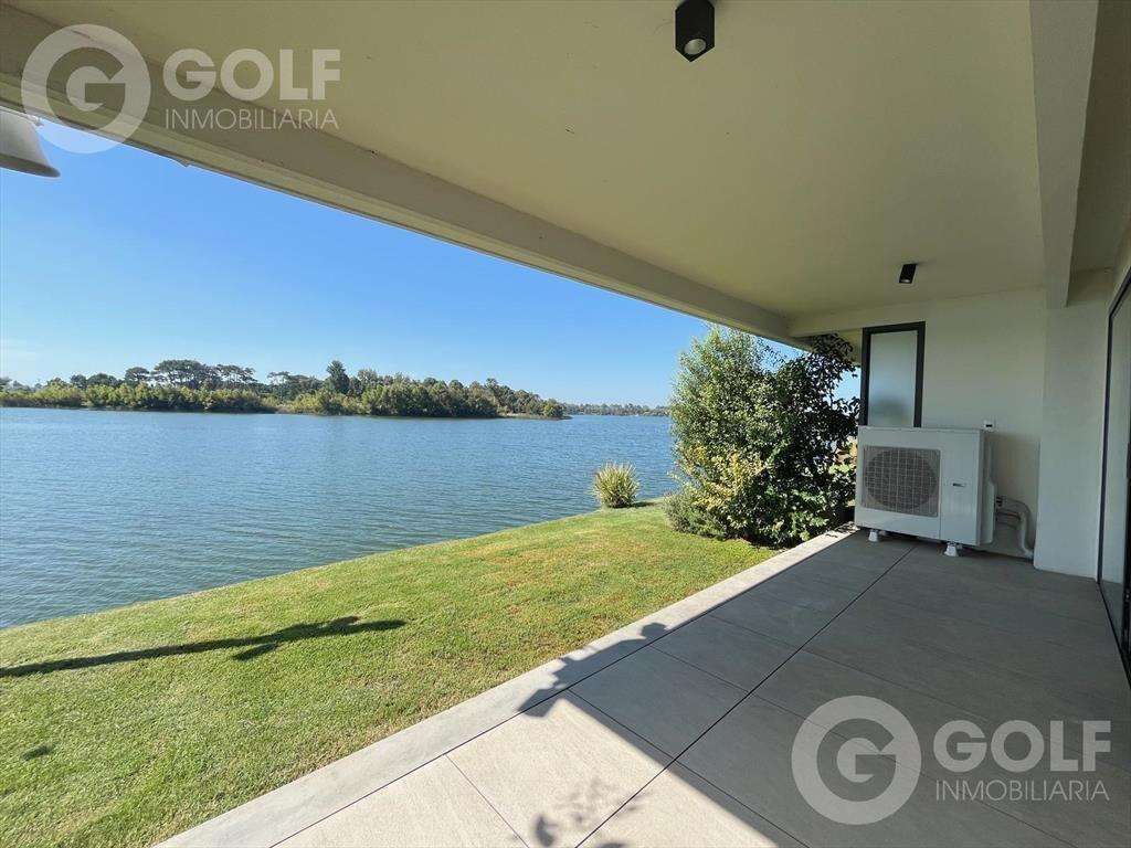 Venta de Villa de 3 dormitorios en Carrasco Boating