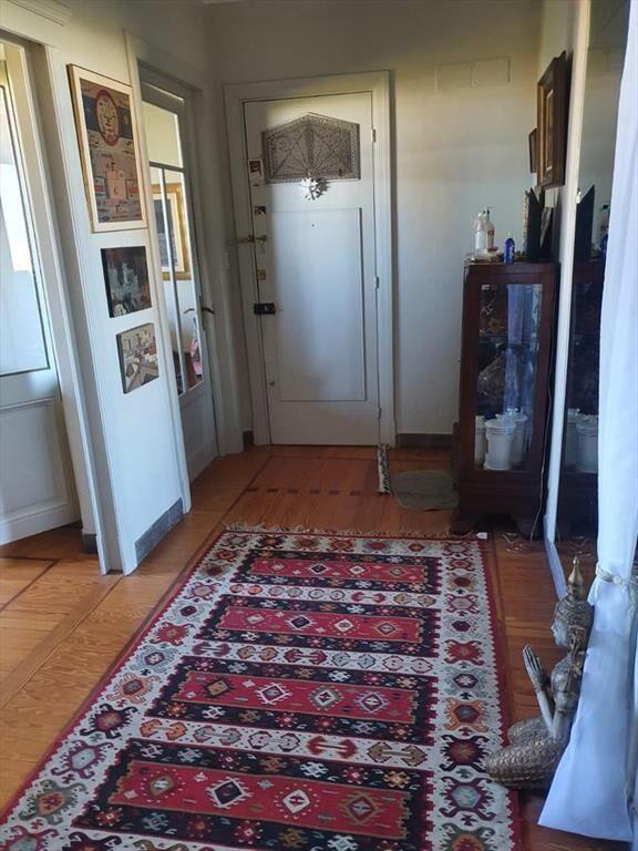 Frente a plaza Matriz, gran vista, 115 m2 , reciclado