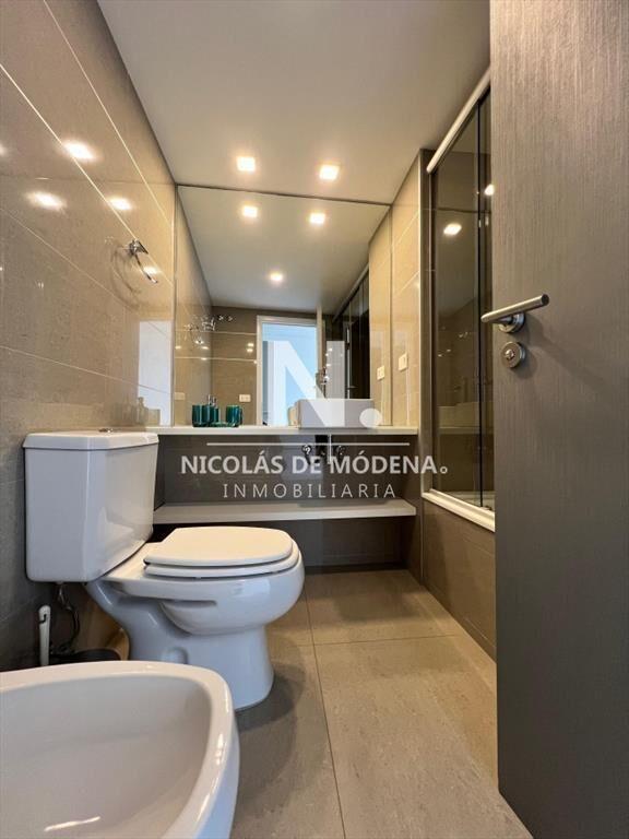 Se vende apartamento de 2 dormitorios, con vista
