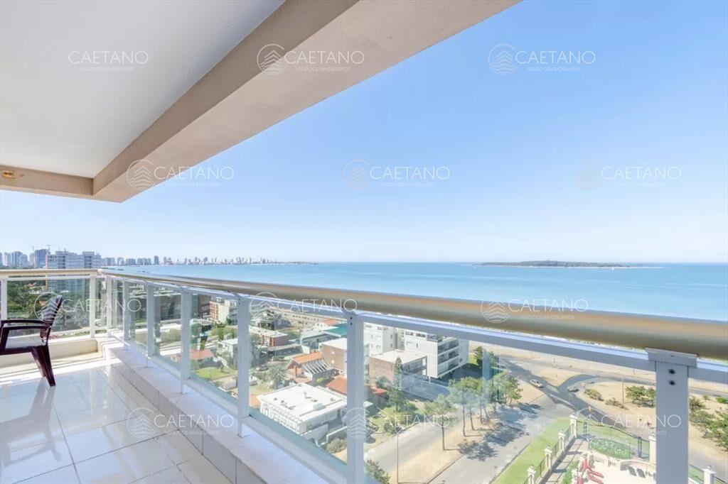 Alquiler de temporada apartamento 3 dormitorios más servic