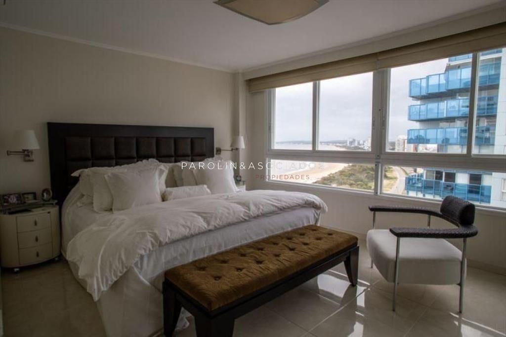 Apartamento en venta de 3 dormitorios en Tower,
