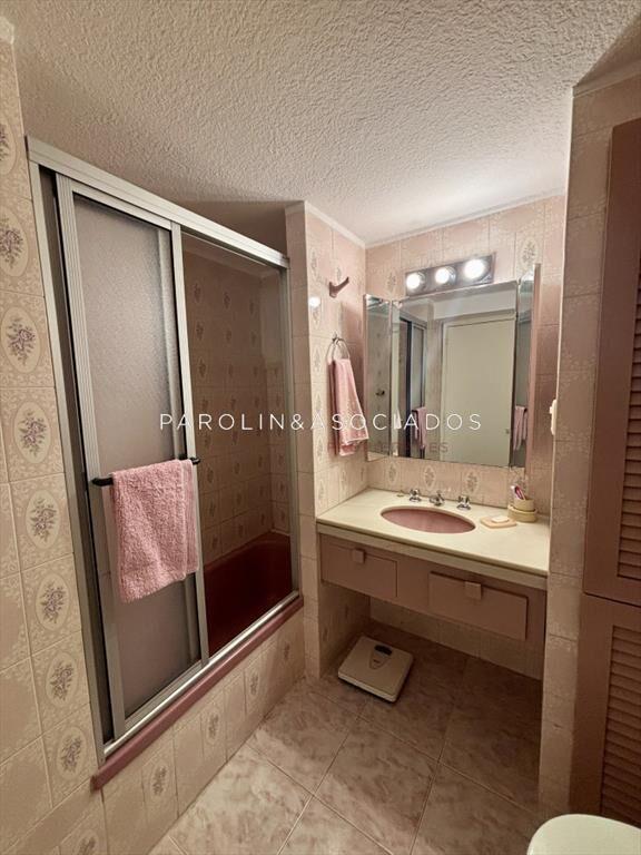 Apartamento en Venta y Alquiler, Peninsula, Punta