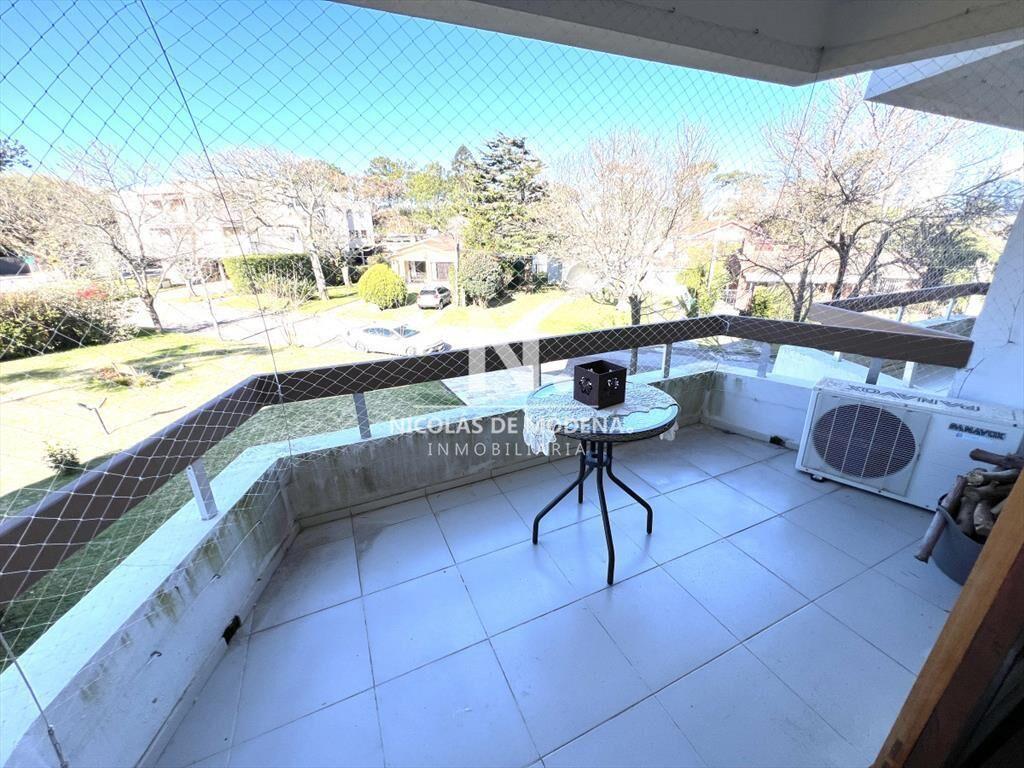 apartamento en venta en playa mansa, dos dos