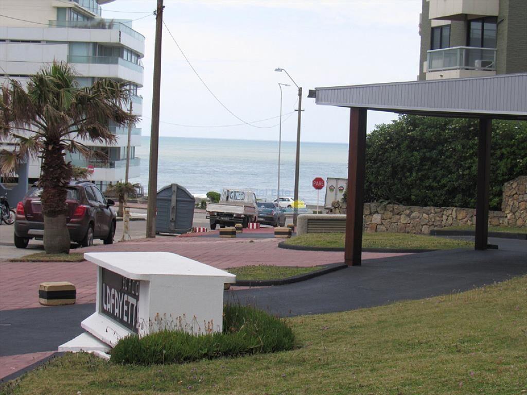 Te imaginas ver la Isla Gorriti desde tu hogar en