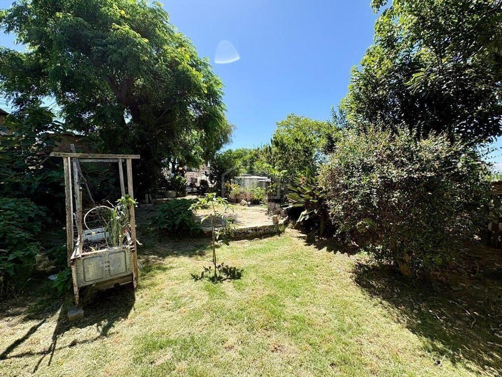 Venta casa 2 dormitorios, 2 baños, gran terreno, Cerro