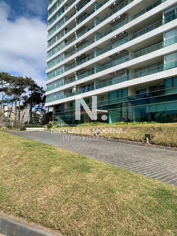 Alquila apartamento de 1 dormitorio en Punta del Este.