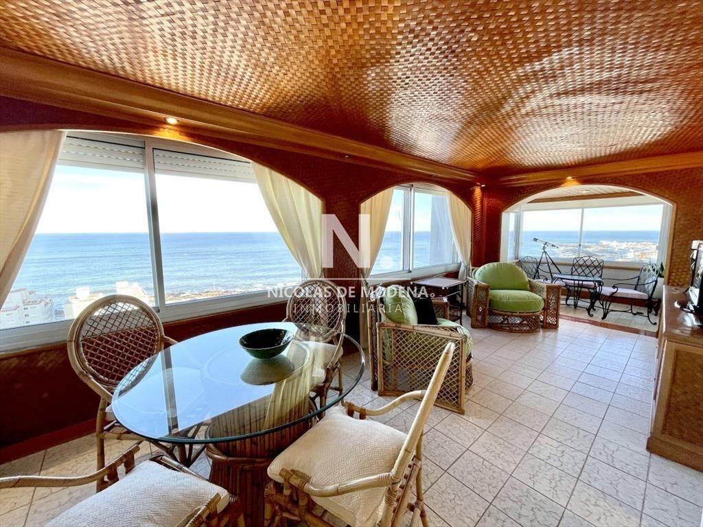 En venta departamento en Peninsula Punta del Este