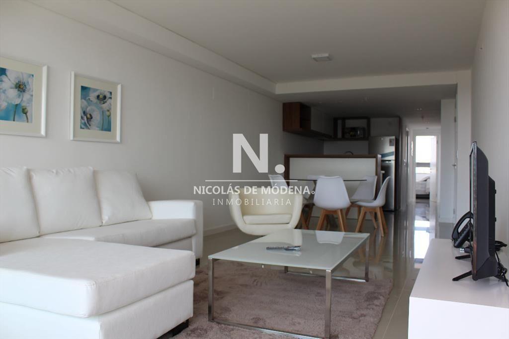 Apto 2 dorm, 2 baños y balcón