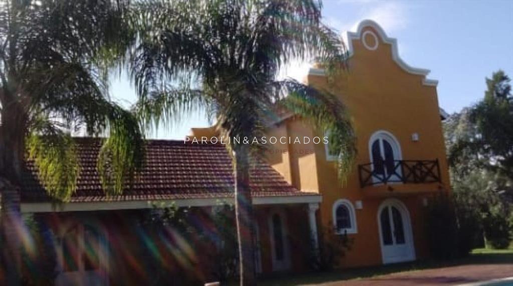CHACRA EN VENTA DE 5 DORMITORIOS EN LA BARRA