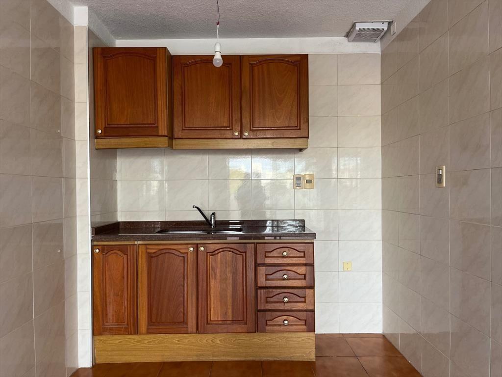 Apartamento En Alquiler En Pocitos Monoambiente con pati...